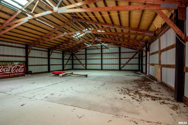 9815 W US Hwy 150 N Highway, Edwards, IL 61528