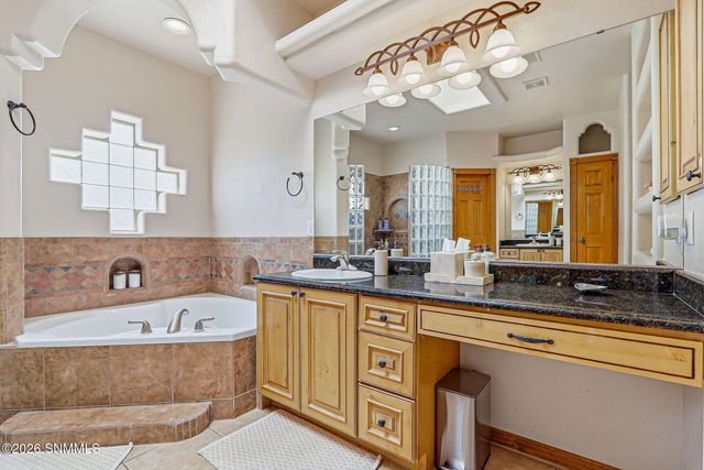 4900 Alma Road, Las Cruces, NM 88011