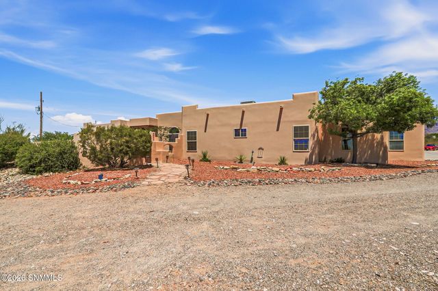 4900 Alma Road, Las Cruces, NM 88011