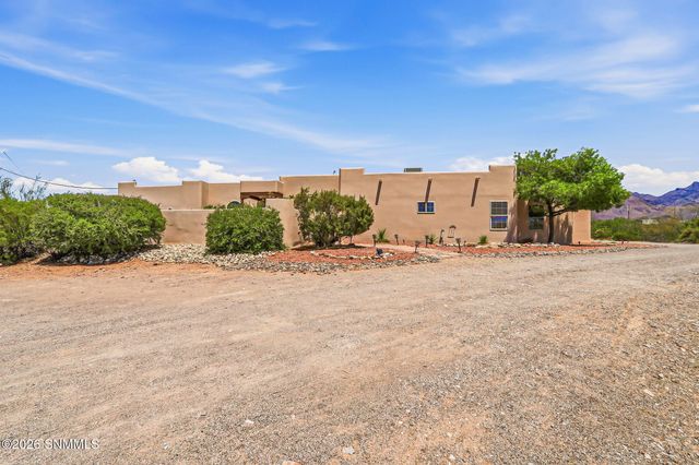 4900 Alma Road, Las Cruces, NM 88011