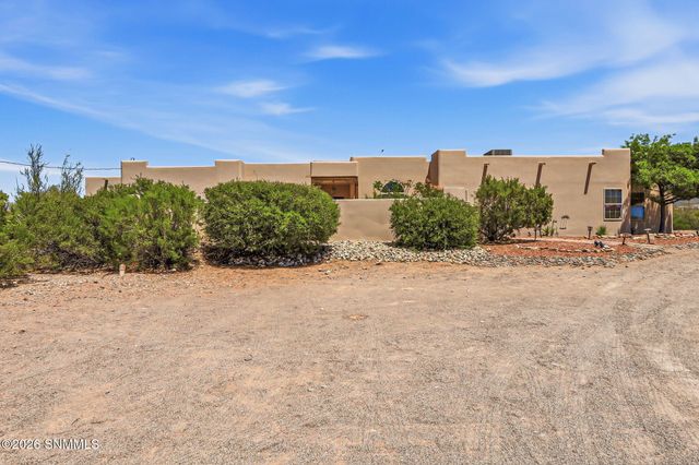 4900 Alma Road, Las Cruces, NM 88011