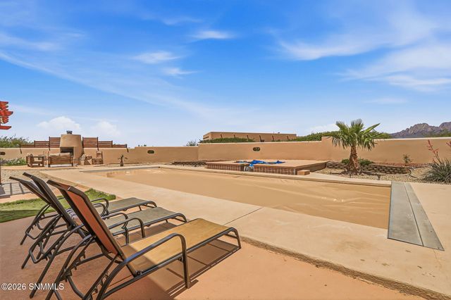 4900 Alma Road, Las Cruces, NM 88011
