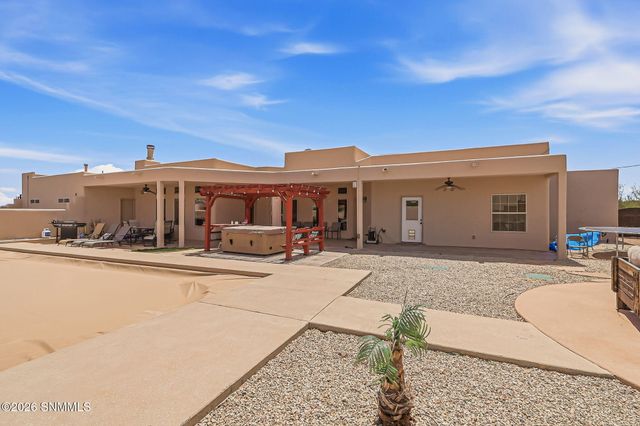 4900 Alma Road, Las Cruces, NM 88011