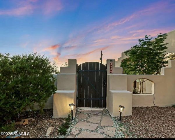 4900 Alma Road, Las Cruces, NM 88011