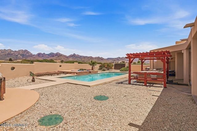 4900 Alma Road, Las Cruces, NM 88011
