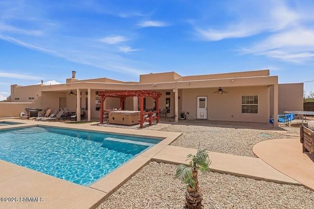 4900 Alma Road, Las Cruces, NM 88011