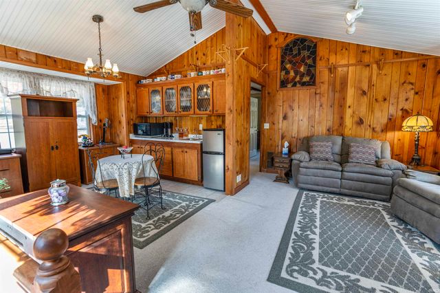 5785 E Golden Hills Drive, Monticello, IN 47960