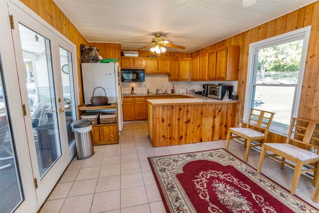 5785 E Golden Hills Drive, Monticello, IN 47960