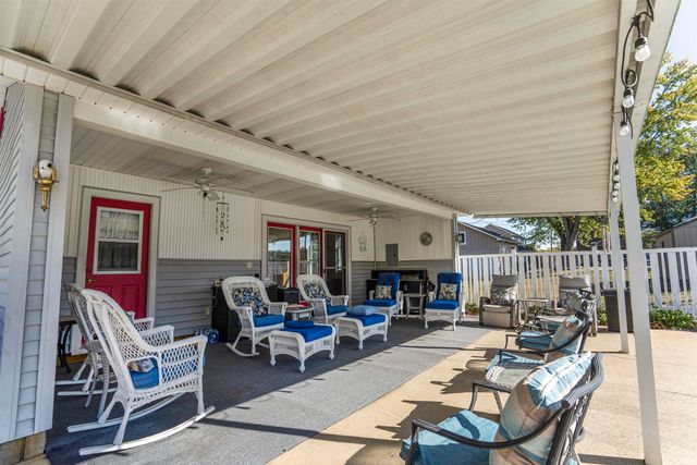 5785 E Golden Hills Drive, Monticello, IN 47960