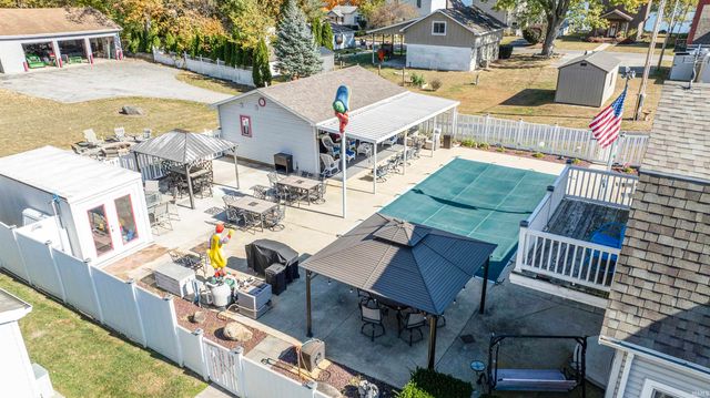 5785 E Golden Hills Drive, Monticello, IN 47960