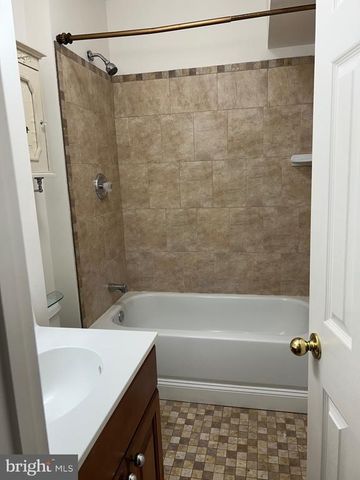 10409 LEE'S MILL RD, Warrenton, VA 20186