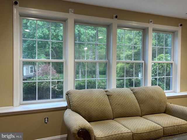 10409 LEE'S MILL RD, Warrenton, VA 20186