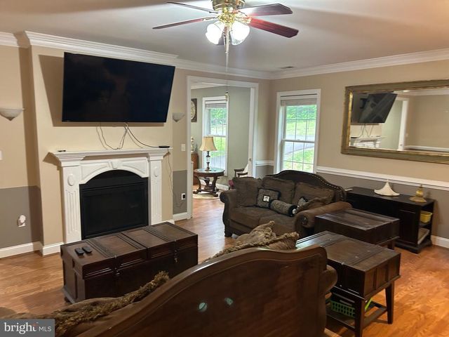 10409 LEE'S MILL RD, Warrenton, VA 20186