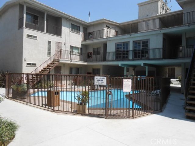 8650 Belford, Los Angeles, CA 90045