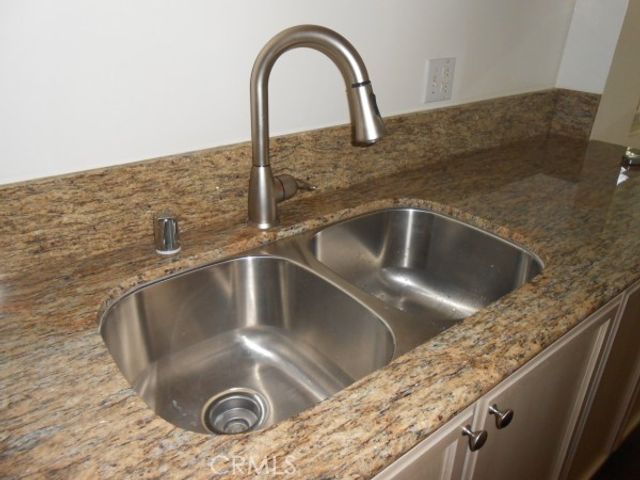 8650 Belford, Los Angeles, CA 90045