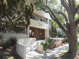 8650 Belford, Los Angeles, CA 90045