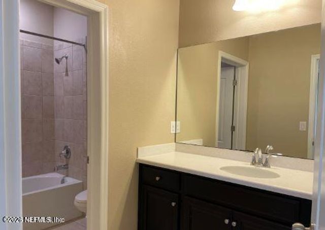 187 ASBURY HILL Court, Jacksonville, FL 32218