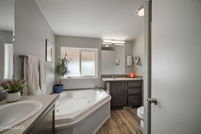 13705 N Red Rock Road, Reno, NV 89508