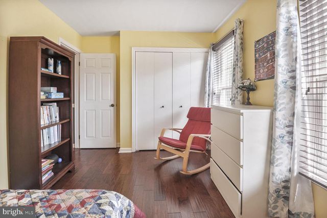 14617 LOCK DR, Centreville, VA 20120
