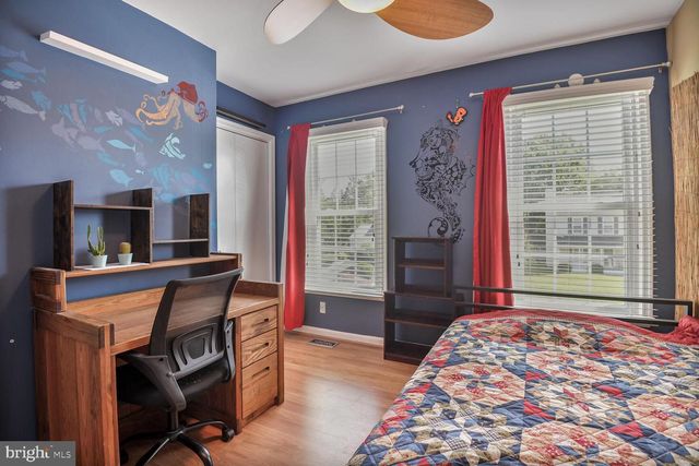 14617 LOCK DR, Centreville, VA 20120