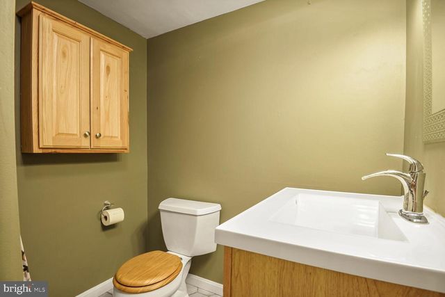 14617 LOCK DR, Centreville, VA 20120