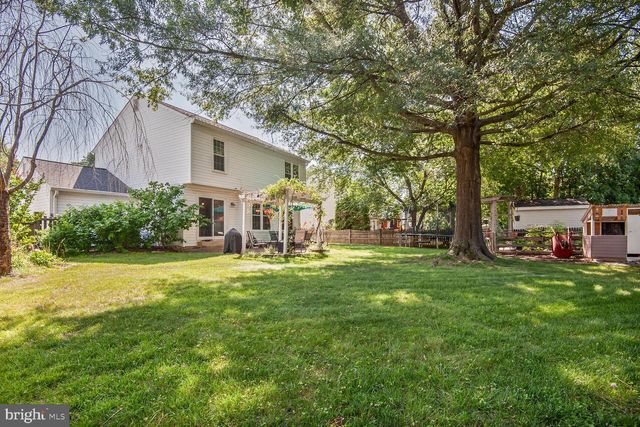 14617 LOCK DR, Centreville, VA 20120