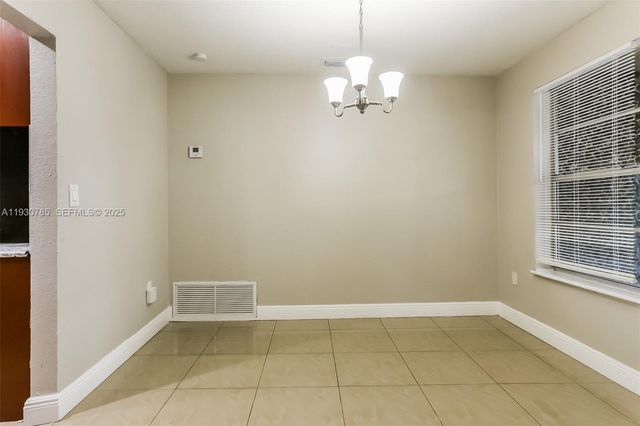 7560 Venetian St, Miramar, FL 33023