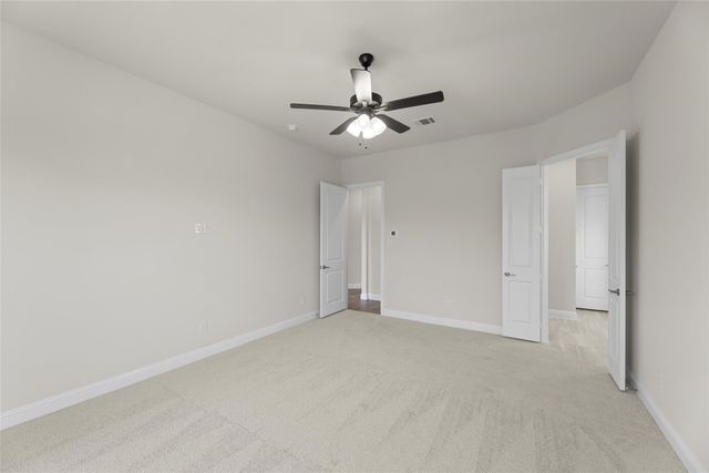 1046 Fleetwood Drive, Justin, TX 76247