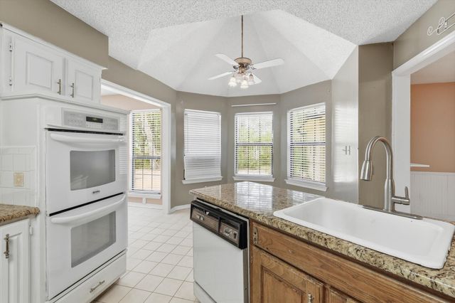 150 Fawn Hollow Drive, Argyle, TX 76226