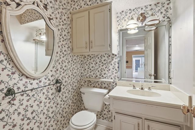 150 Fawn Hollow Drive, Argyle, TX 76226