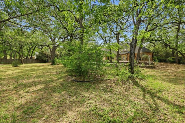 150 Fawn Hollow Drive, Argyle, TX 76226
