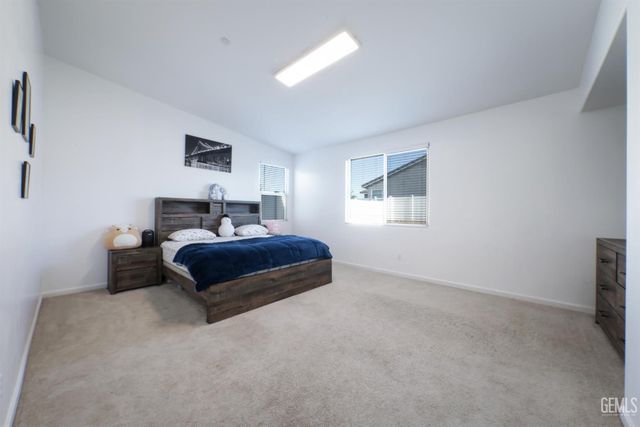 14704 Coyle Circle, Bakersfield, CA 93311