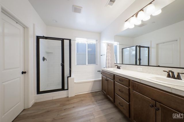 14704 Coyle Circle, Bakersfield, CA 93311