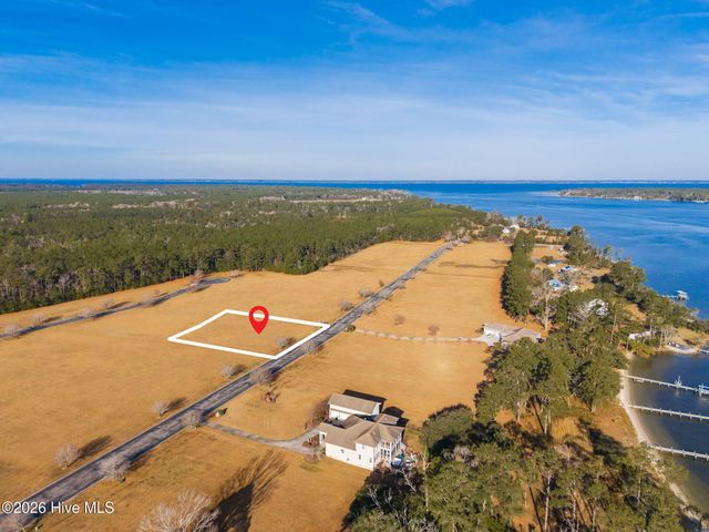 120 Waterway Drive, Havelock, NC 28532