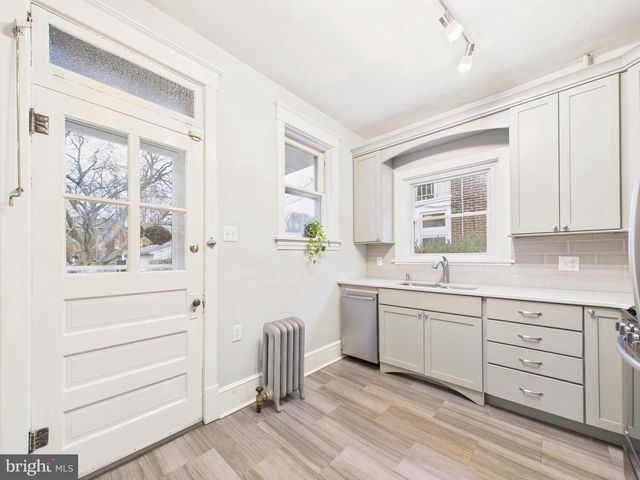 2447 N 2ND ST, Harrisburg, PA 17110