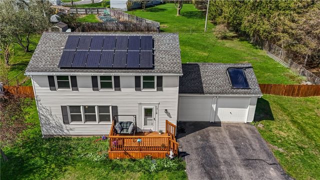 1318 State Road, Webster, NY 14580