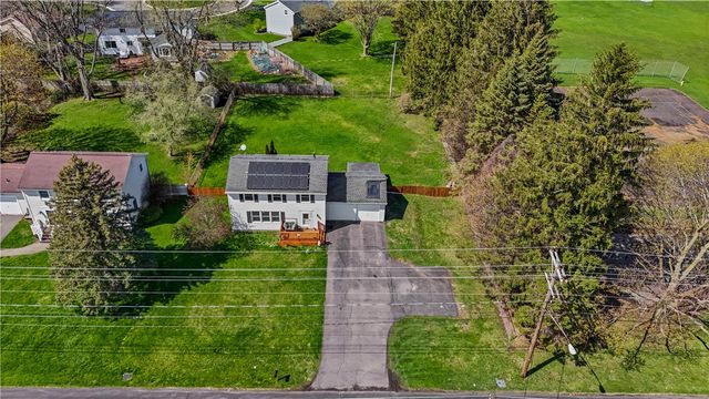 1318 State Road, Webster, NY 14580