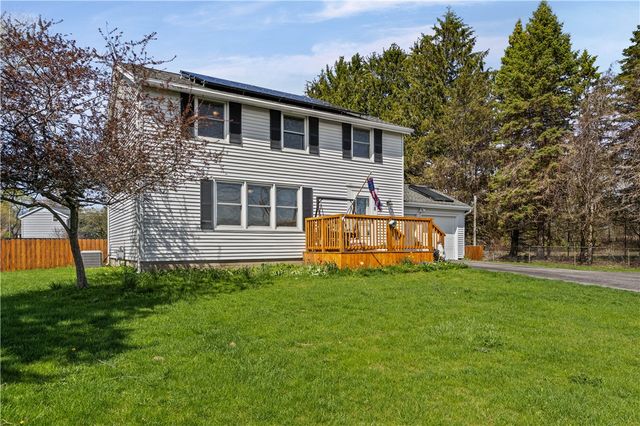 1318 State Road, Webster, NY 14580