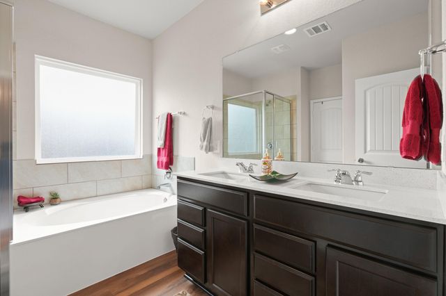 4324 Rockbrook Farms LN, Georgetown, TX 78628