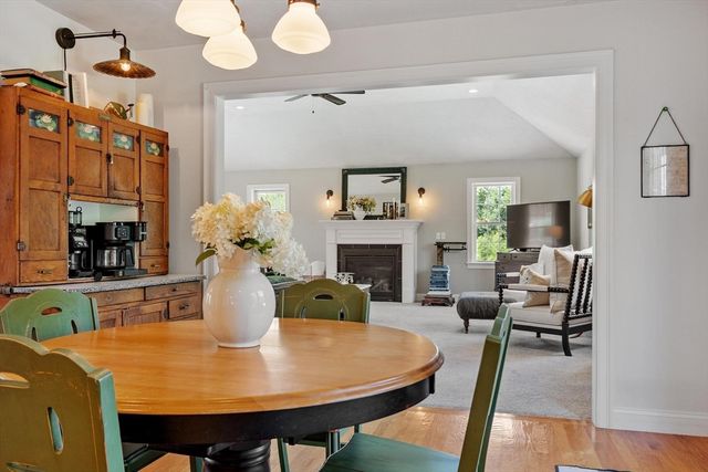 52 Woodside Ave, Rutland, MA 01543