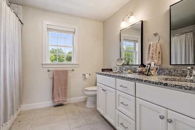 52 Woodside Ave, Rutland, MA 01543