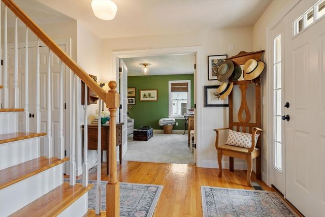 52 Woodside Ave, Rutland, MA 01543