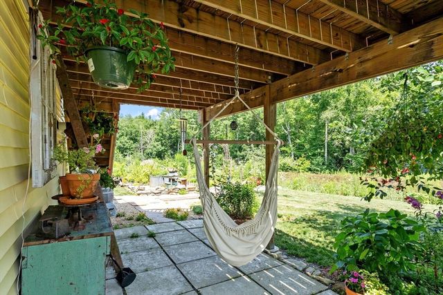 52 Woodside Ave, Rutland, MA 01543