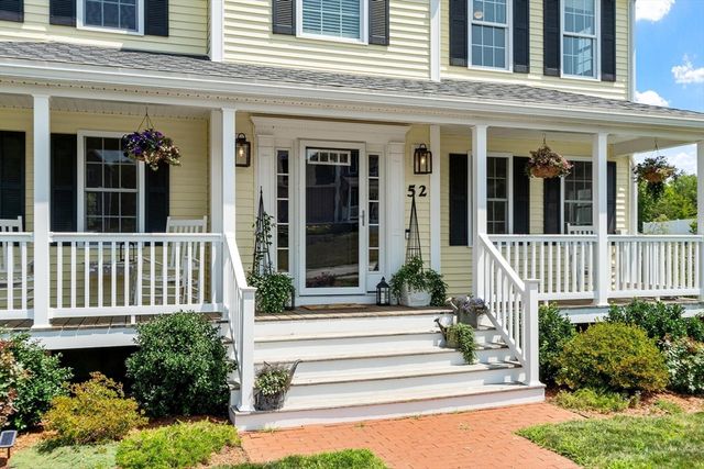 52 Woodside Ave, Rutland, MA 01543