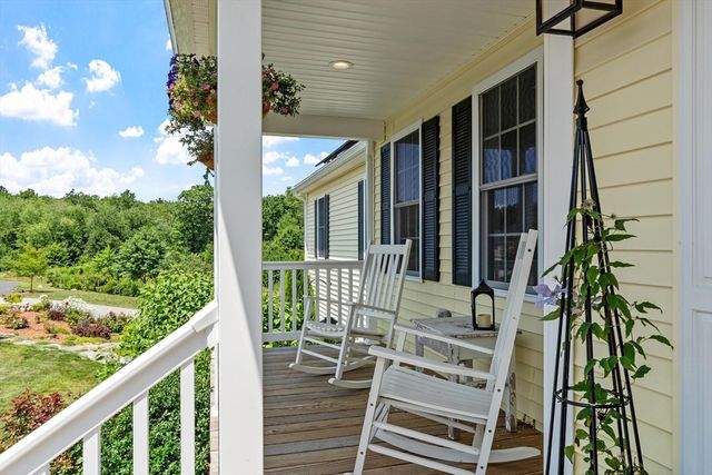 52 Woodside Ave, Rutland, MA 01543