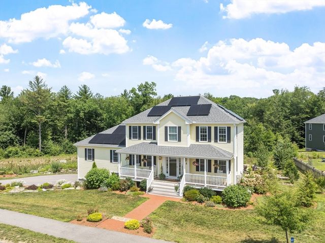 52 Woodside Ave, Rutland, MA 01543