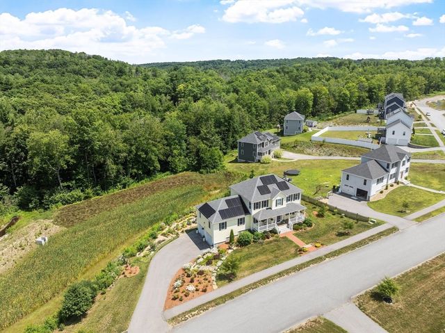 52 Woodside Ave, Rutland, MA 01543