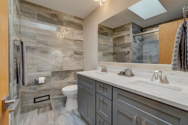 13491 Fairlawn Court, Apple Valley, MN 55124