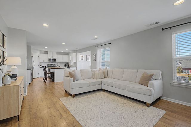 515 Avondale Park Blvd, Nashville, TN 37221