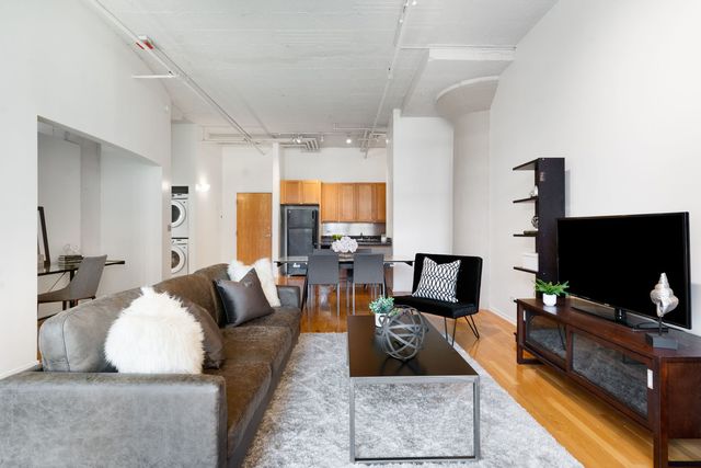 1530 S State Street 415, Chicago, IL 60605